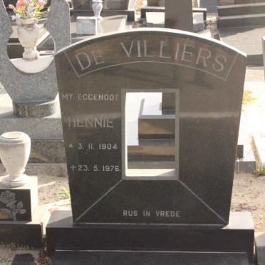 VILLIERS Hennie, de 1904-1976