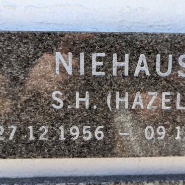 NIEHAUS S.H. 1956-2015