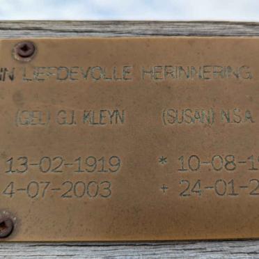 KLEYN G.J. 1919-2003 &amp; N.S.A. 1916-2006