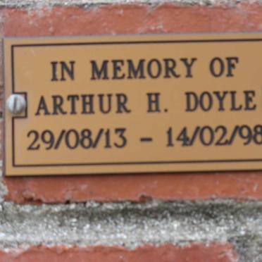 DOYLE Arthur H. 1913-1998