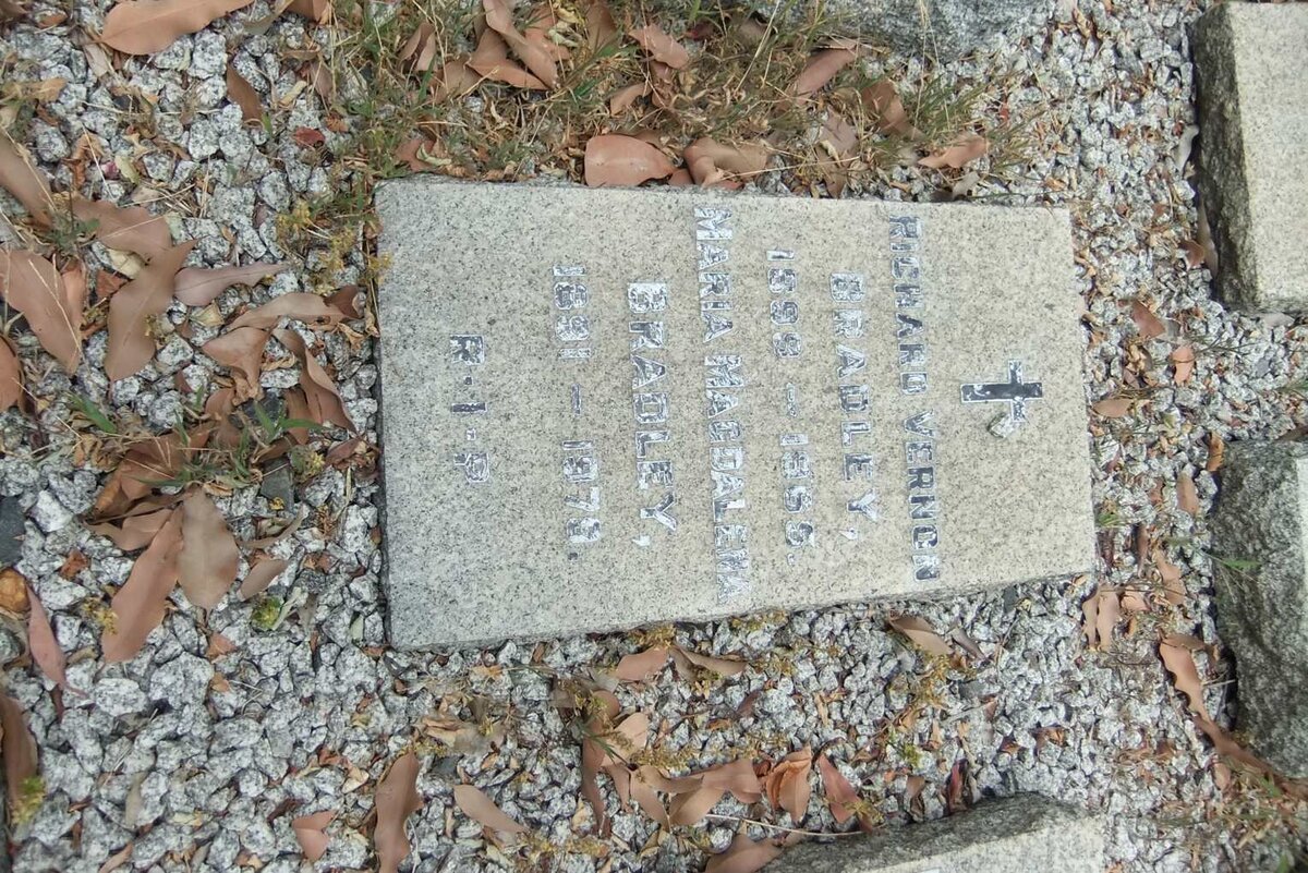 BRADLEY Richard Vernon 1898-1965 &amp; Maria Magdalena 1891-1979