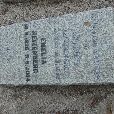 REIZENBERG Anthony 1923-1985  &amp; Emelia 1926-2004