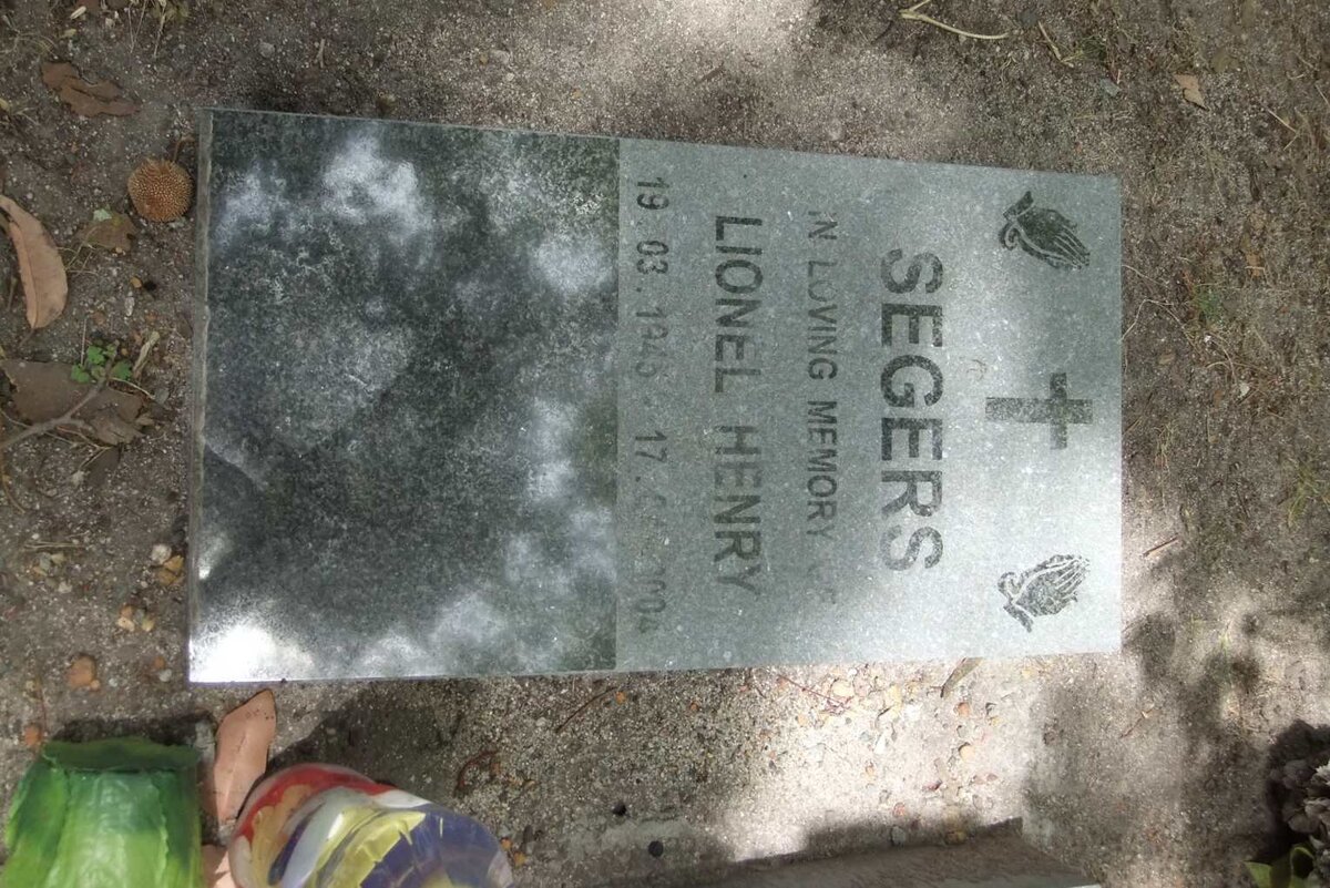 SEGERS Lionel Henry 1945-2004