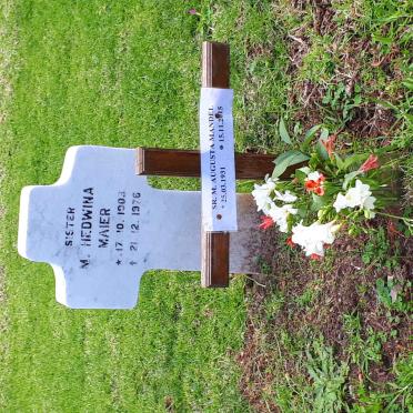 MAIER M. Hedwina 1903-1976 :: MANDEL M. Augusta 1931-2015