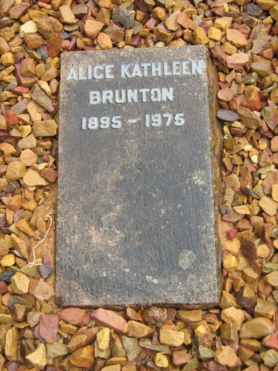 BRUNTON Alice Kathleen 1895-1975