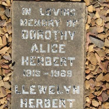 HERBERT Llewelyn 1910-1999 &amp; Dorothy Alice 1912-1989