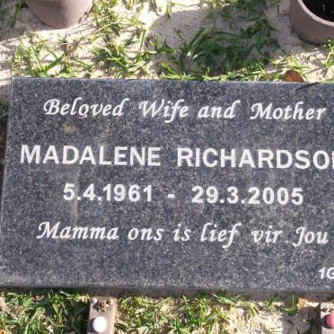 RICHARDSON Madalene 1961-2005