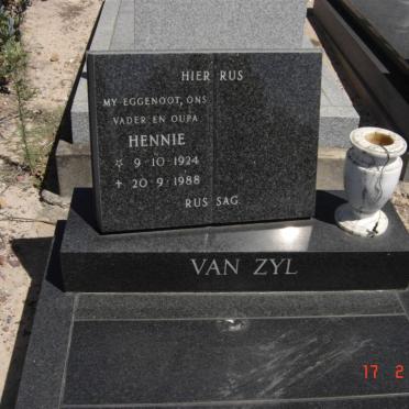 ZYL Hennie, van 1924-1988