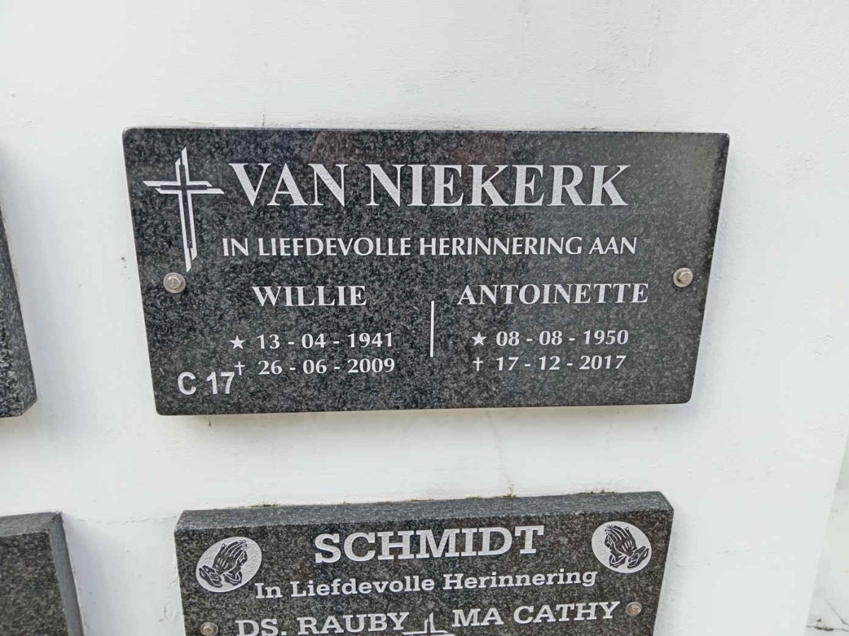 NIEKERK Willie, van 1941-2009 &amp; Antoinette 1950-2017