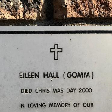 HALL Eileen nee GOMM -2000