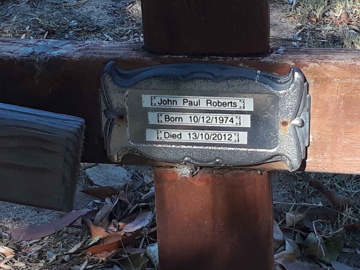 ROBERTS John Paul 1974-2012