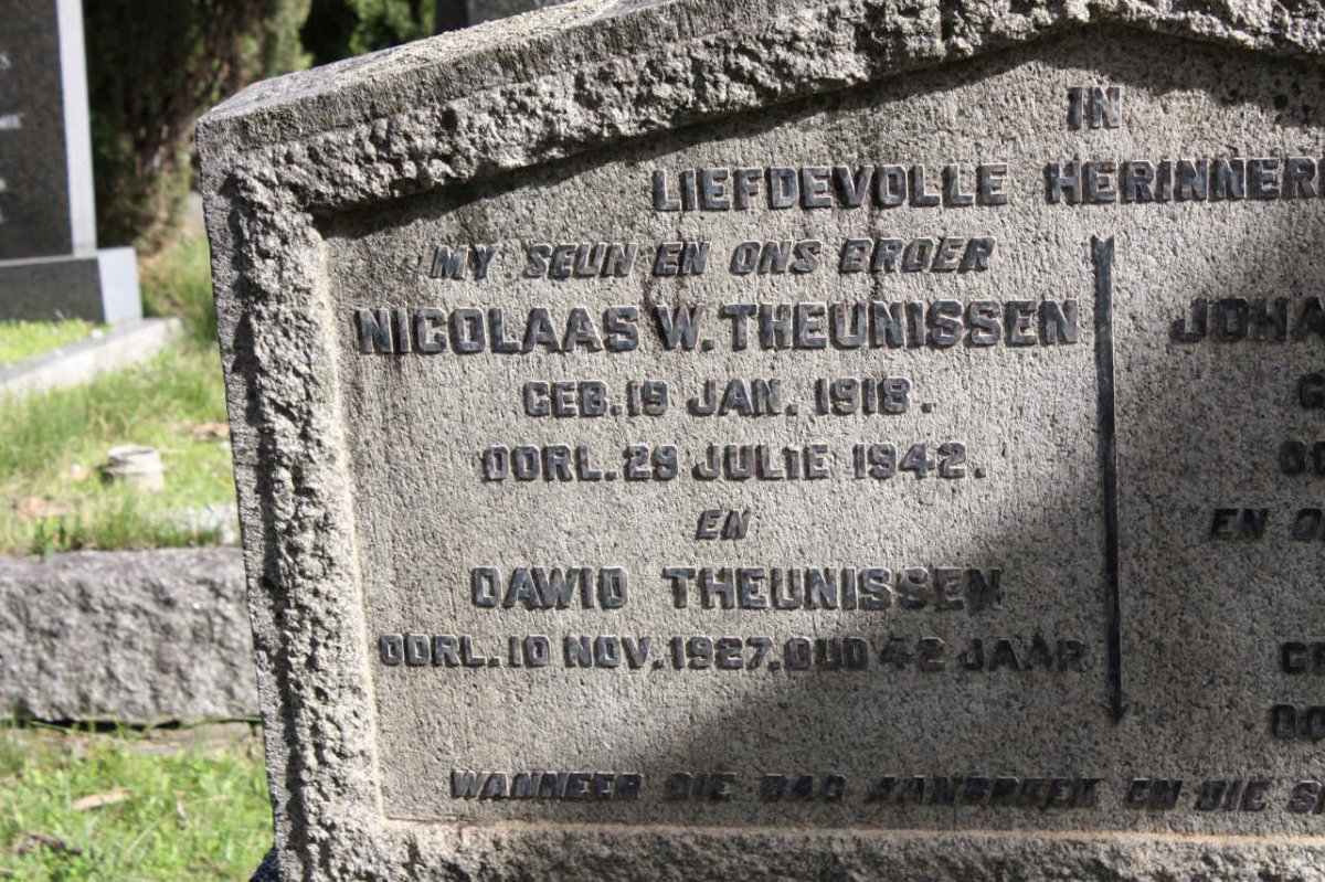 THEUNISSEN Nicolaas W. 1918-1942 :: THEUNISSEN Dawid -1927 