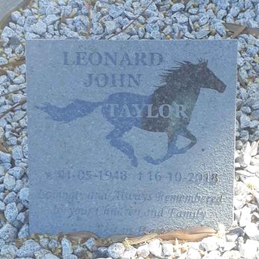 TAYLOR Lawrence 1921-2008 &amp; Irene Winifred 1923-2017 :: TAYLOR Leonard John 1948-2018 