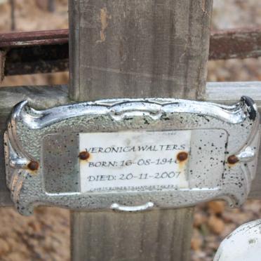 WALTERS Veronica 1946-2007