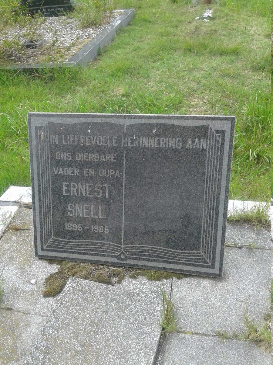 SNELL Ernest 1895-1985