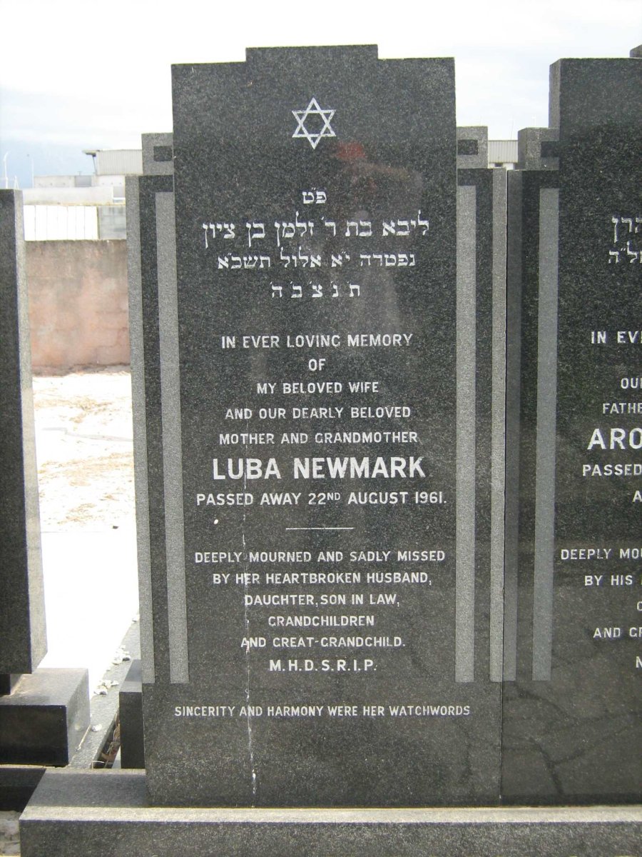 NEWMARK Luba -1961