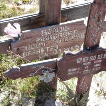 BONUS Mark Tony 1983-2007 :: BONUS Margaret 1928-2005