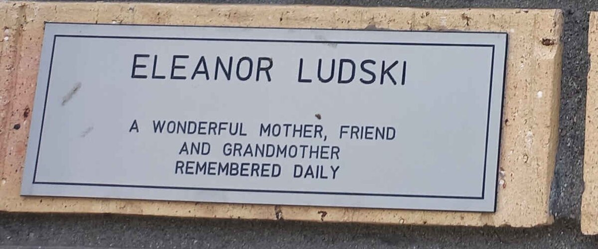 LUDSKI Eleanor