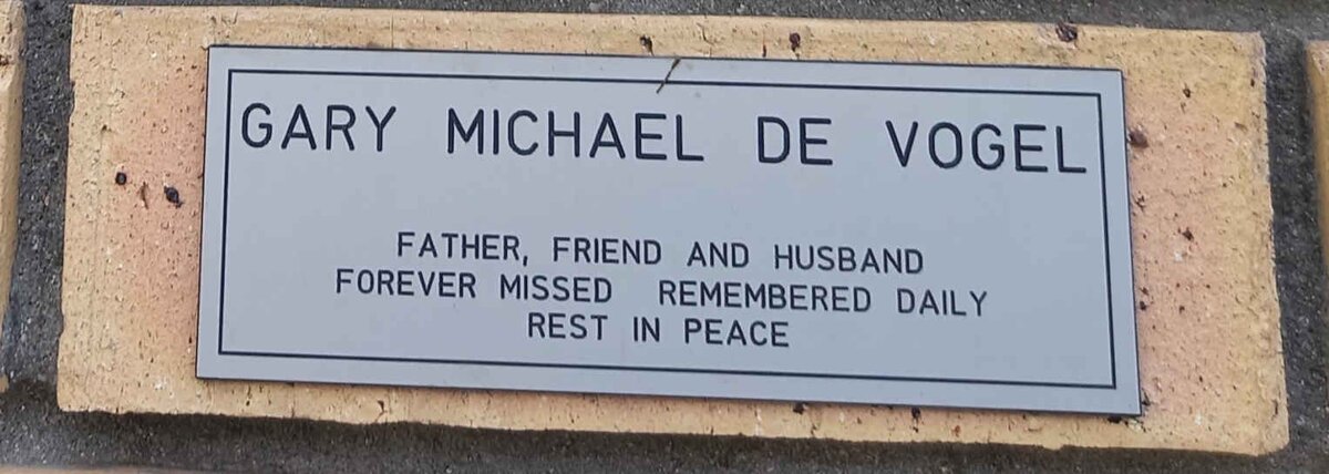 VOGEL Gary Michael, de