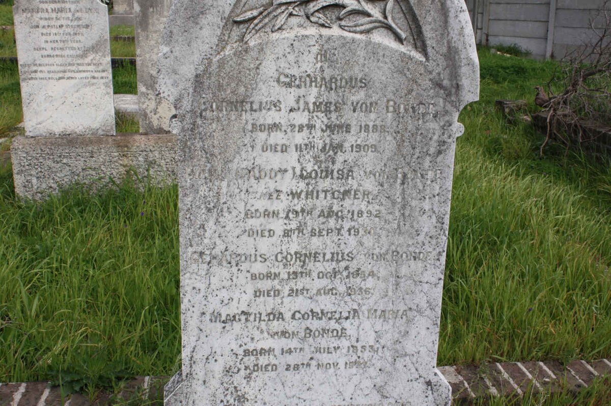 BONDE, von :: WHITCNER