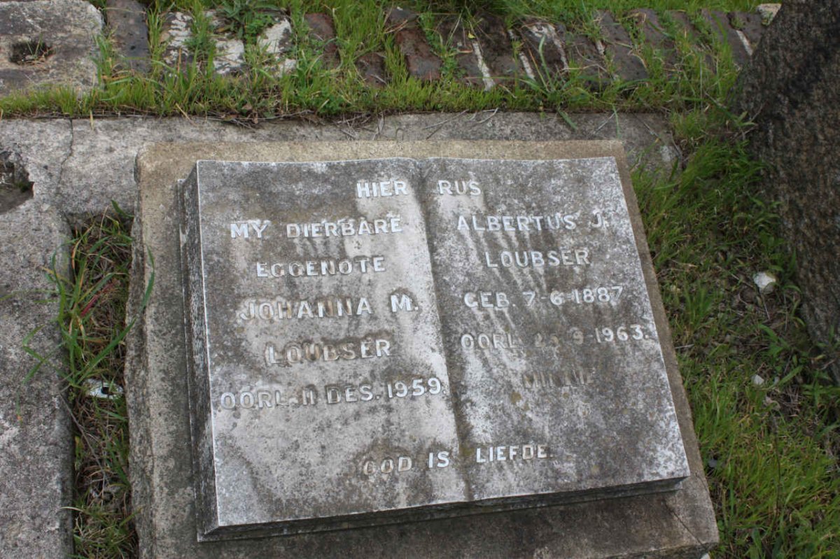 LOUBSER Albertus J. 1887-1963 &amp; Johanna M. -1959
