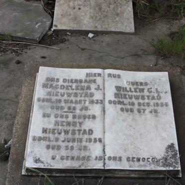 N - Vanne :: Surnames - N