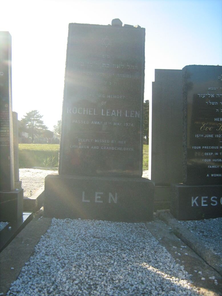 LEN Rochel Leah -1974