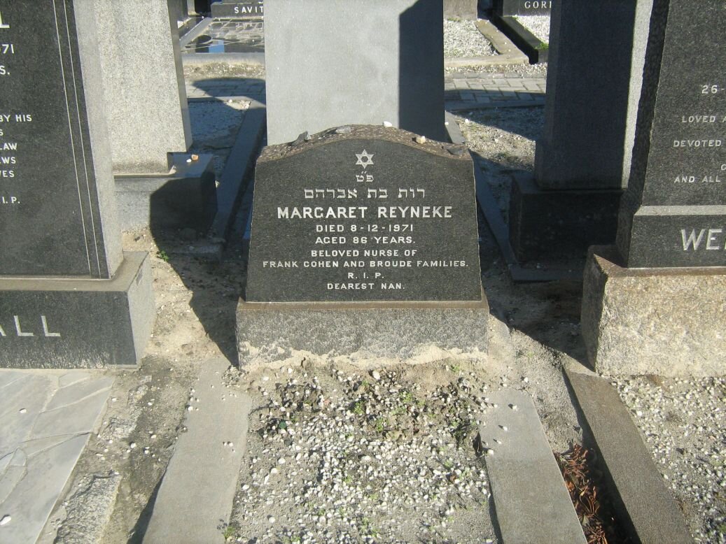 REYNEKE Margaret -1971