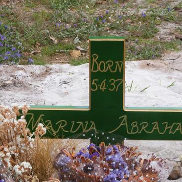 ABRAHAMS Marina 1937-