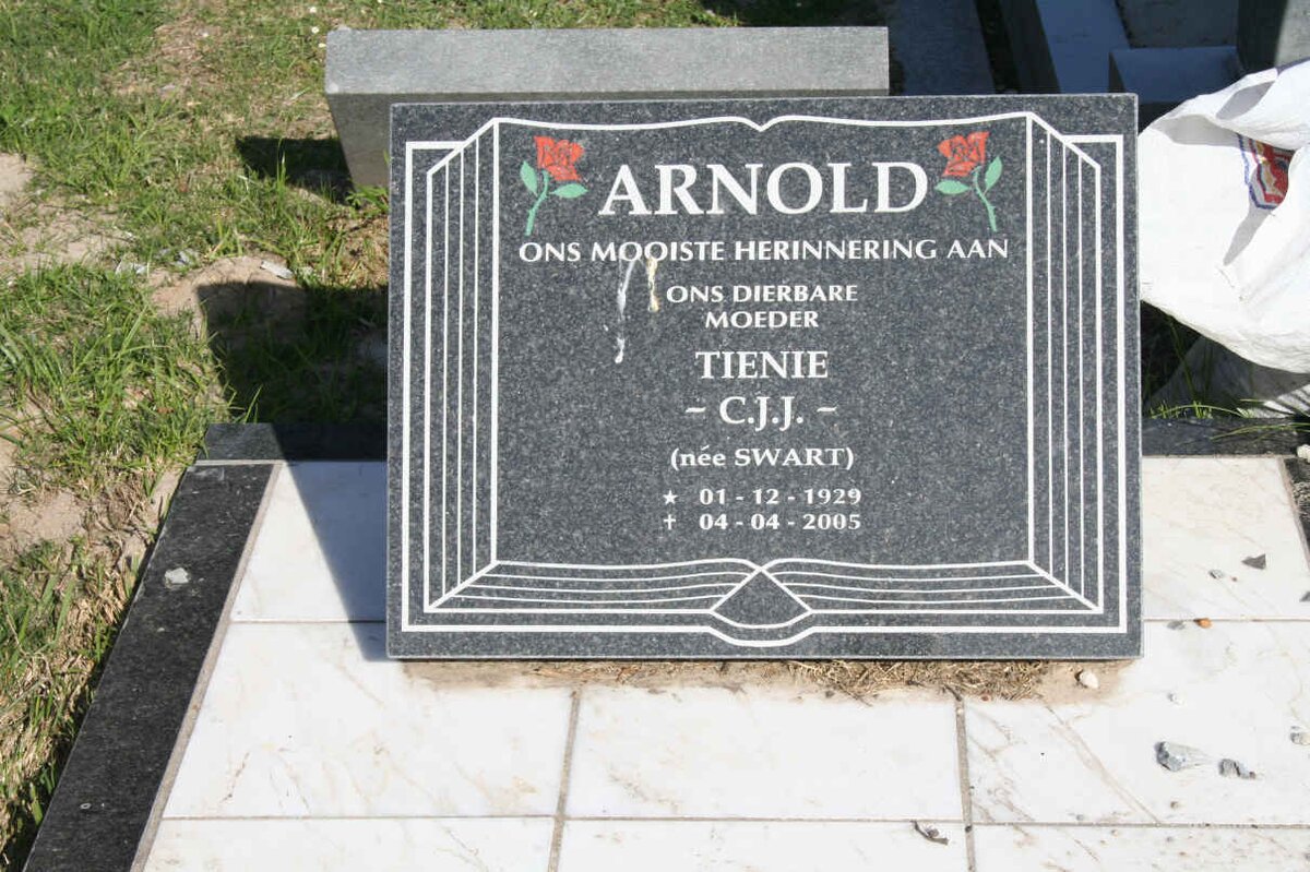 ARNOLD C.J.J. nee SWART 1929-2005