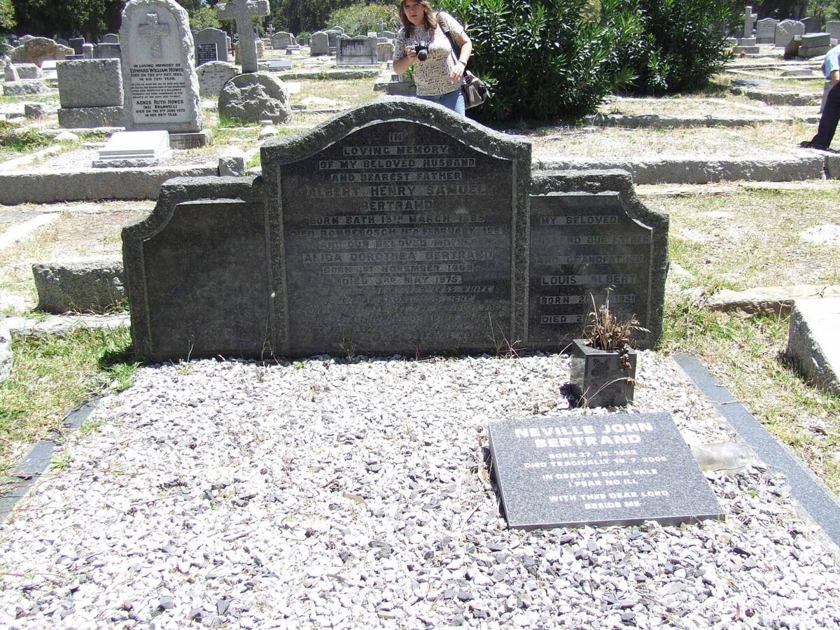 BERTRAND Albert Henry Samuel 188?-195? &amp; Alida Dorothea 188?-1975 :: BERTRAND Louis Albert 1921-1952