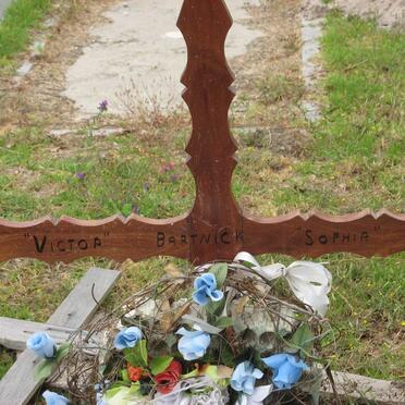 BARTNICK Victor &amp; Sophia