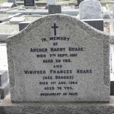 HOARE Archer Harry -1961 &amp; Winifred Frances BROOKS -1984