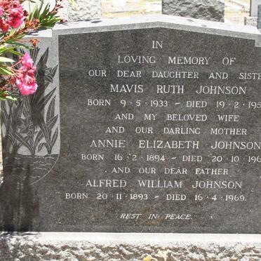 JOHNSON Alfred William 1893-1969 &amp; Annie Elizabeth 1894-1963 :: JOHNSON Mavis Ruth 1933-1954