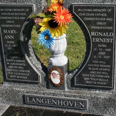 LANGENHOVEN Ronald Ernest 1933-2007 &amp; Mary-Ann 1933-2007