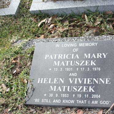 MATUSZEK Patricia Mary Williams 1931-1976 :: MATUSZEK Helen Vivienne 1953-2004 _2
