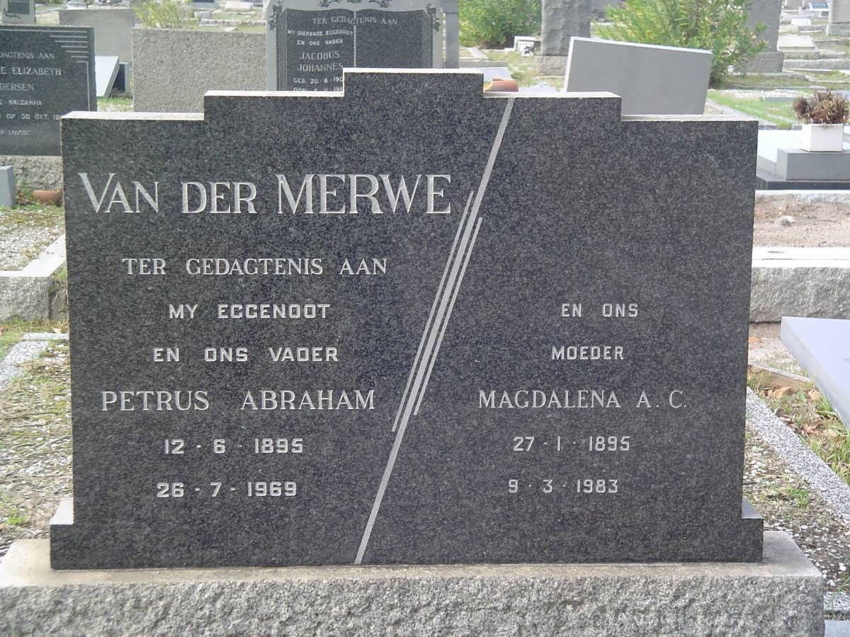 MERWE Petrus Abraham, van der 1895-1969 & Magdalena A.C. 1895-1983
