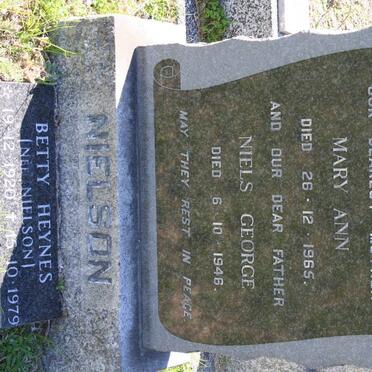 NIELSON Niels George -1946 &amp; Mary Ann -1965 :: HEYNES Betty nee NIELSON 1920-1979