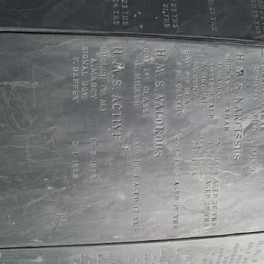 Monument for men buried at sea_06