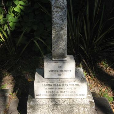 REYNOLDS Laura Ella -1899