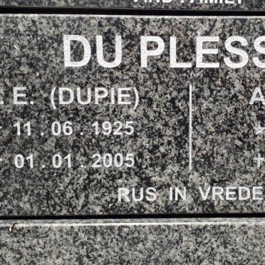 PLESSIS A.E., du 1925-2005 &amp; A.M. 1933-2015