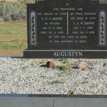 AUGUSTYN J.A.N. 1902-1978 &amp; G.H.C. PIETERSE 1906-1979