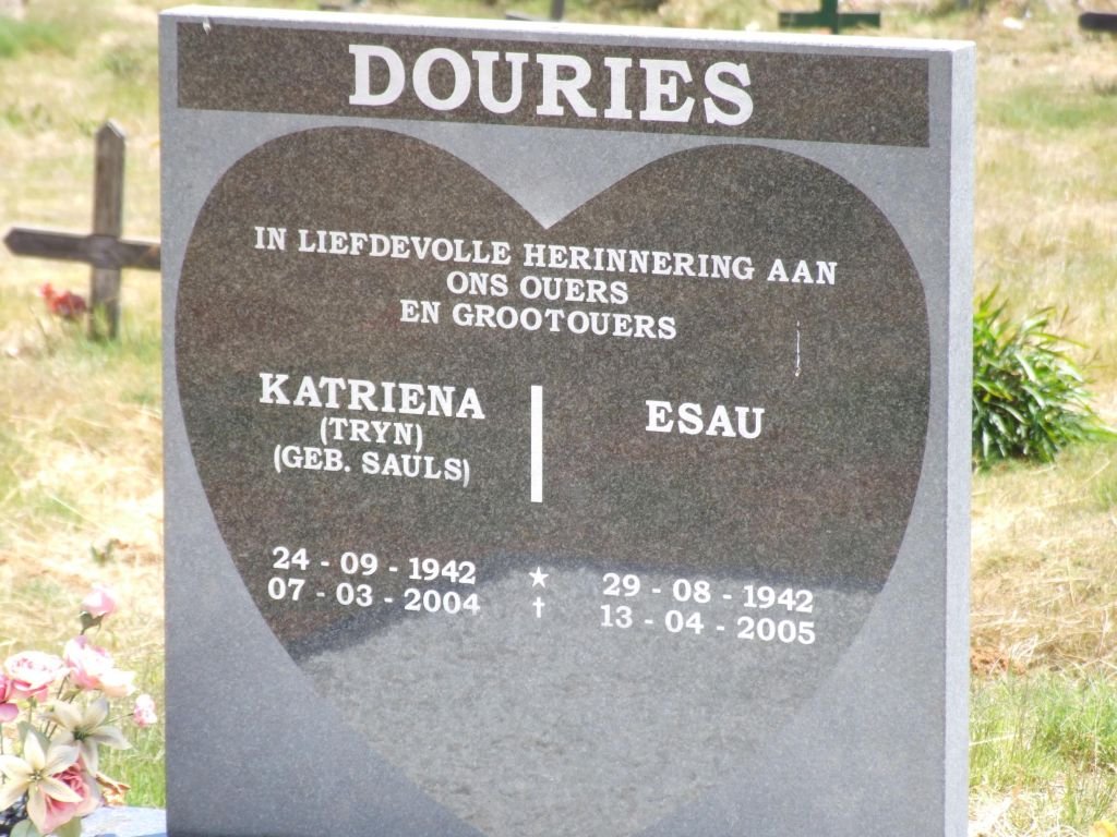 DOURIES Esau 1942-2005 &amp; Katriena SAULS 1942-2004