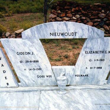 NIEUWOUDT Gideon J. 1898-1982 &amp; Elizabeth G.M.E. 1910-1998