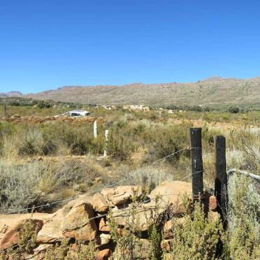 Western Cape, CLANWILLIAM district, Cederberg, Driehoek 331_2, farm cemetery