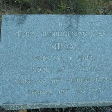 Western Cape, CLANWILLIAM district, Cederberg, Driehoek 331_1, farm cemetery