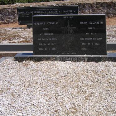 NIEUWOUDT Heremias Cornelis 1927-1993 &amp; Maria Elizabeth BATT 1928-