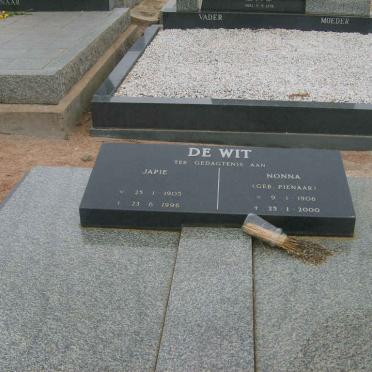 WIT Japie, de 1905-1996 &amp; Nonna PIENAAR 1906-2000