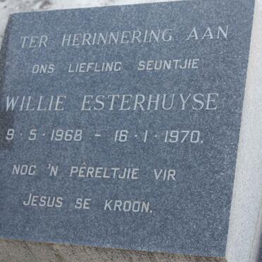 ESTERHUYSE Willie 1968- 1970