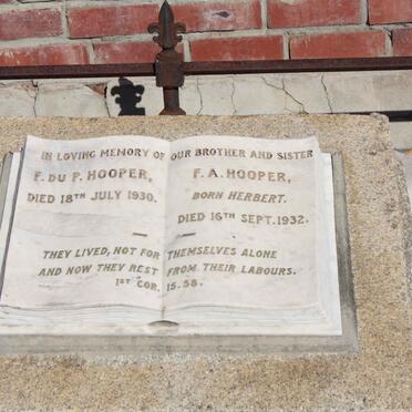HOOPER F. du P. -1930 &amp; F.A. HERBERT -1932